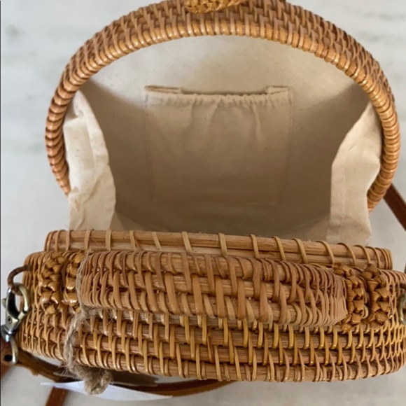 Wicker Rattan Straw Crossbody Bag with Top Handle - Picture 5 of 5
